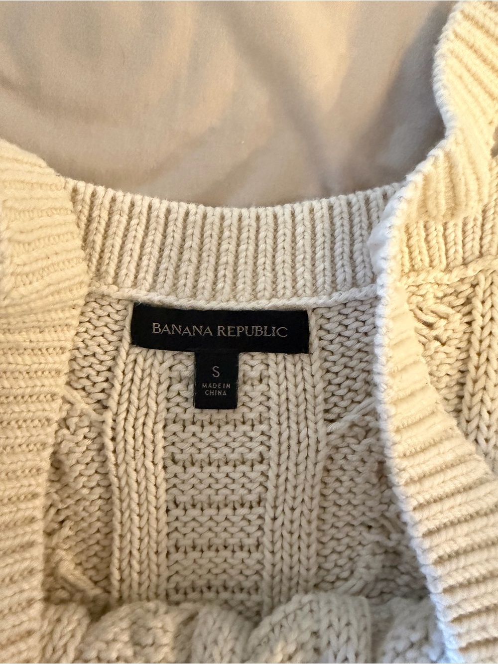 Banana Republic Women's Cable Knit Scoop-Neck Sweater in Cream